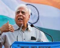 किसी से भी परामर्श नहीं करने का रवैया सरकार के हर निर्णय में झलकता है : कपिल सिब्बल