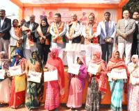 162 पात्र लाभार्थियों को सौंपे गए मुख्यमंत्री आवास योजना के तहत पक्के घर के प्रमाण पत्र 