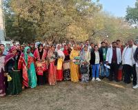 समुदायिक शौचालय के केयरटेकर्स को महीनों से मानदेय नहीं, डीएम से की शिकायत