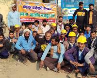 पानीपत तेलशोधक कारखाना के कर्मचारियों ने अपनी मांगों को लेकर किया प्रदर्शन, सुरक्षाकर्मियों पर पथराव