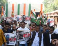 असम कांग्रेस ने ‘भूमि हड़पने’ को लेकर मुख्यमंत्री के खिलाफ राज्यभर में विरोध-प्रदर्शन किया