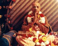 आईआईटी दिल्ली में इस्कॉन के संस्थापक के जीवन पर आधारित पुस्तक का किया गया विमोचन