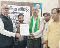 किसानों की समस्याओं को लेकर अखिल भारतीय किसान यूनियन ने एसडीएम को सौंपा ज्ञापन