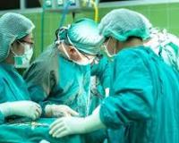 केरल : महिला के पेट में कैंची मिलने के बाद सेवानिवृत्त चिकित्सक के खिलाफ मामला दर्ज