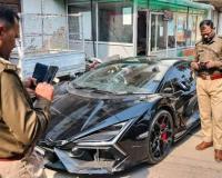 कानपुर लैंबॉर्गिनी टक्कर मामला : कार का तकनीकी निरीक्षण कर वि