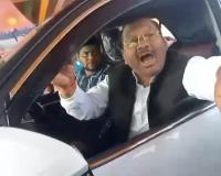 ऑटो पार्किंग ठेके को लेकर नगर में विवाद      