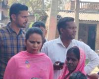 बिहार के खगड़िया जिले में प्रसाद खाने से करीब 100 लोग बीमार: अधिकारी