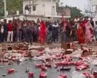 उप्र के ललितपुर में शराब के ठेके में तोड़फोड़ के मामले में ग्राम प्रधान सहित 13 गिरफ्तार