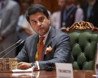 बीएसएनएल के निजीकरण का कोई मुद्दा ही नहीं है, देशवासियों की सेवा के लिए पूरी तरह तत्पर: सिंधिया