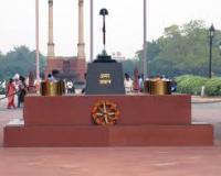 हमारे शहीदों का सम्मान करें, युद्ध स्मारक के खिलाफ याचिका दायर करने वाले के खिलाफ न्यायालय ने कहा