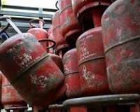 गुजरात में नहीं है एलपीजी की कोई कमी, चार लाख से अधिक सिलेंडर हैं स्टॉक में: राज्य सरकार