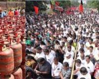 द्रमुक नीत गठबंधन ने तमिलनाडु में एलपीजी किल्लत को लेकर विरोध प्रदर्शन किया