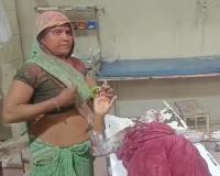 खाना बनाते समय आग की चपेट में आने से झुलसी महिला, इलाज जारी