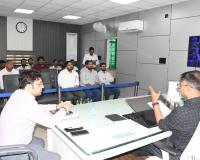 गैस एजेंसियों को डीएम की सख्त चेतावनी, कालाबाजारी पर होगा लाइसेंस रद्द