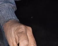 खैरगढ़ के गांव कुढ़ी में आग से गृहस्थी राख, डेढ़ लाख नकदी जली