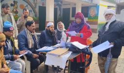 एसआईआर : BLO द्वारा मतदेय स्थल पर मतदाताओं को सूची को पढ़कर सुनाया 