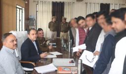 डीएम की अध्यक्षता में संपूर्ण समाधान दिवस, 43 शिकायतों में से 04 का मौके पर निस्तारण