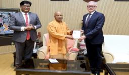 सिंगापुर की कंपनी 'एपी मोलर माएर्स्क के प्रमुख ने की मुख्यमंत्री से मुलाकात