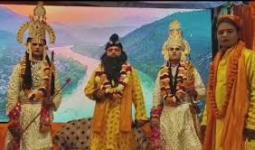 बरेली में कड़ी सुरक्षा एवं पुष्प वर्षा के बीच निकली 166 साल पुरानी राम बारात