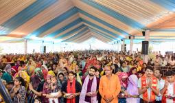 कृष्ण-सुदामा की मित्रता सुन भावुक हुए श्रद्धालु, गूंजा कथा पंडाल