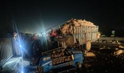 आलू भरे ट्रेक्टर ट्राले में ट्रक ने मारी टक्कर, लगातार 6 वाहन हादसे का शिकार