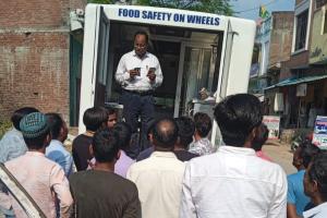 आगामी त्योहार को लेकर खाद्य पदार्थ में मिलावट के नमूने लिए गए