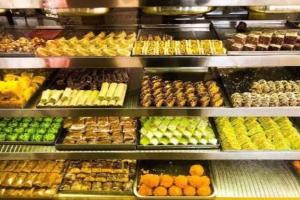 पश्चिमी दिल्ली में 2,000 किलोग्राम मिलावटी मिठाइयां जब्त