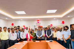 कॉर्पोरेट ग्राहकों, निर्यातकों से लेकर स्थानीय उद्यमियों तक के लिए डाक विभाग द्वारा तमाम सुविधाएं : पोस्टमास्टर जनरल कृष्ण कुमार यादव