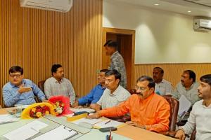 सांसद एवं विधायक के बीच खेल स्पर्धा की तैयारियों को लेकर हुई बैठक 