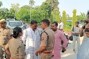 आकाशवाणी गोरखपुर में हंगामा,भाजपा नगर उपाध्यक्ष पर सिक्योरिटी गार्ड का हमला