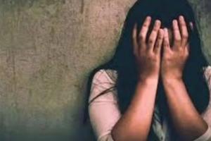चाकू की नोक पर दुष्कर्म, फिर तीन साल तक ब्लैकमेल कर दरिंदगी — आरोपी गिरफ्तार