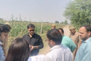 जिलाधिकारी रमेश रंजन ने लिया औद्योगिक विकास कार्यों का जायजा