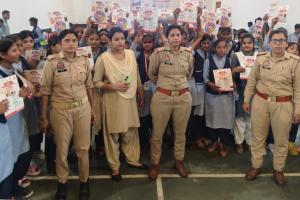 मिशन शक्ति -05 अभियान के तहत पुलिस ने चलाया जागरूकता अभियान 