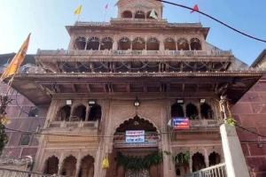 वृंदावन में पूजा-अर्चना के बाद दिल्ली के एक बुजुर्ग की मृत्यु