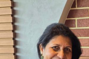 झूठ फ़रेब 