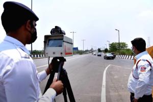 इंटरसेप्टर गाड़ियों एवं रडार गन का इस्तेमाल किया जाए तो भी हो सकती है सड़क दुर्घटनाओं में कमी
