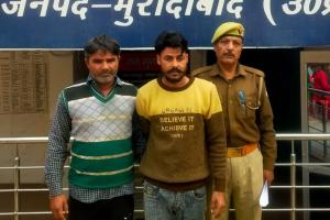 मांस तस्करी पर नकेल : पुलिस की दबिश, दो गिरफ्तार