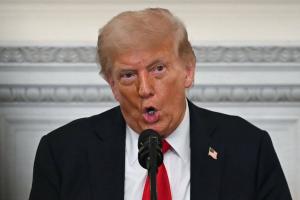 ट्रंप ने बीफ, कॉफी, कुछ फलों पर शुल्क हटाया