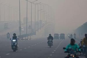 दिल्ली-एनसीआर में प्रदूषण गंभीर स्तर पर पहुंचा, एक्यूआई बढ़कर 461 हुआ