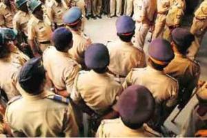 साइबर अपराध: उपमुख्यमंत्री ने कहा-गुजरात पुलिस ने फर्जी खातों पर 'ऐतिहासिक सर्जिकल स्ट्राइक' की
