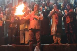 राष्ट्रीय पुजारी परिषद ने मार्गशीर्ष पूर्णिमा पर की परशुराम गंगा मैया की भव्य महाआरती