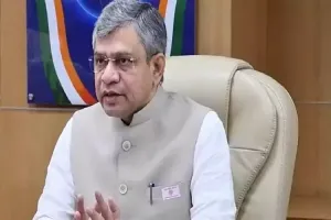 भारत का इलेक्ट्रॉनिक निर्यात 2025 में चार लाख करोड़ रुपये से अधिक : वैष्णव