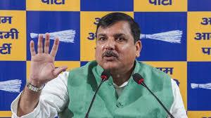 मणिकर्णिका घाट की 'फर्जी' तस्वीरें फैलाने के आरोप में संजय सिंह व पप्पू यादव समेत 8 लोगों पर मुकदमा