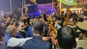 राहुल गांधी ने रायबरेली में क्रिकेट प्रतियोगिता का उदघाटन किया, कांग्रेस पदाधिकारियों से मुलाकात की