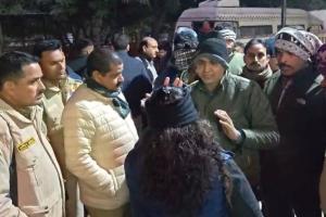 ट्रामा सेंटर में इलाज के दौरान महिला की मौत, लापरवाही का आरोप