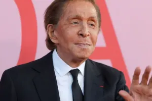 मशहूर फैशन डिजाइनर वैलेंटिनो का 93 वर्ष की आयु में निधन