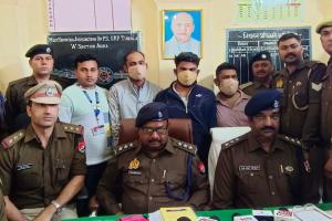 तीन शातिर चोर गिरफ्तार, लाखों के आभूषण व नकदी बरामद