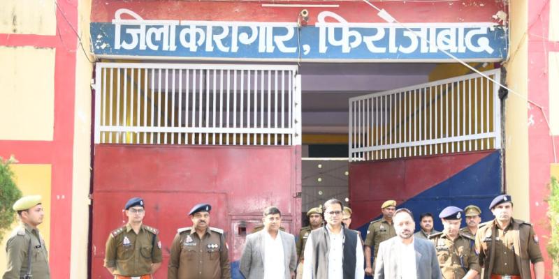 जिलाधिकारी व जिला जज ने किया जिला कारागार का औचक निरीक्षण