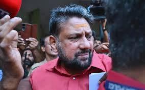 शबरिमला सोना चोरी मामले में तंत्री की जमानत याचिका पर सतर्कता अदालत की टिप्पणियों पर रोक